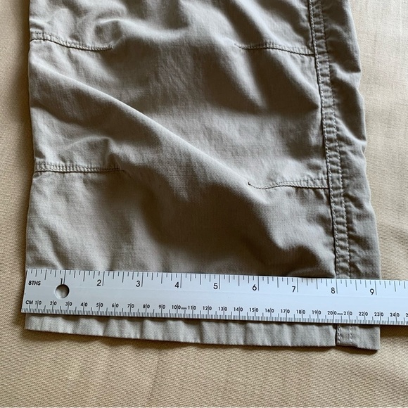 Kuhl Mountain Culture Women's 10 Khaki Capris Cropped Pants Embroidered Outdoor - Picture 15 of 16